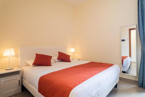 Minerva Monks Inn - image 8