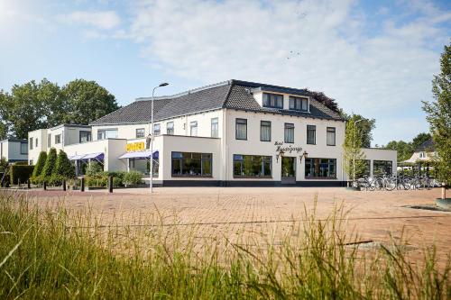 . Van der Valk Hotel Hardegarijp - Leeuwarden