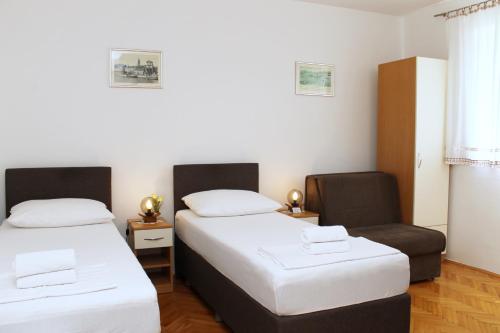 Mito Rooms and Apartments in Trogir