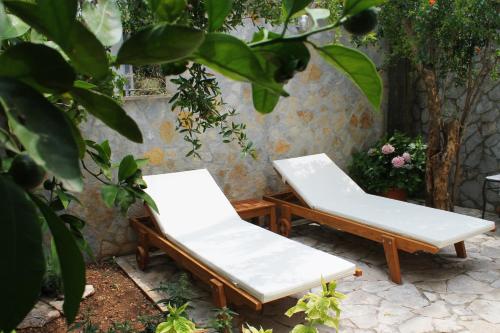 Mito Rooms and Apartments in Trogir