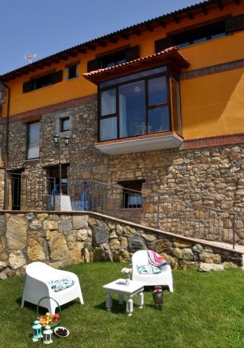 Ieeja, Apartamento turístico CASAS DE MANUEL (Apartamento turistico CASAS DE MANUEL) in La Pola de Gordón