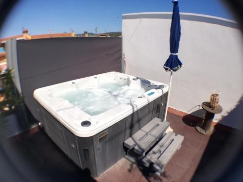 Masszázs, Nueva suite jacuzzi relax beach & mountain in El Figuerar