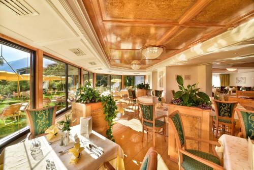 Hotel Sonnenburg – Merano, MS