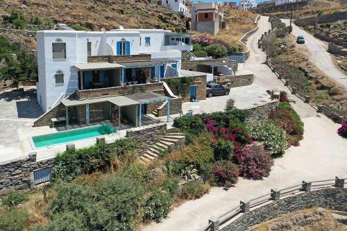 Tinos Traditional Sea Side Villa