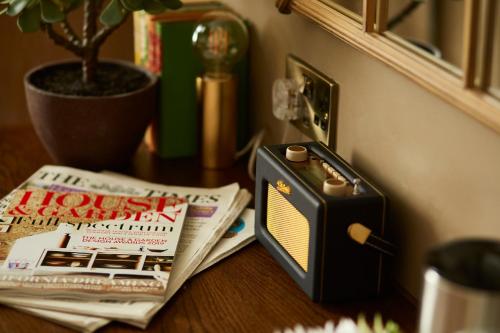 Broad Street Townhouse - image 2