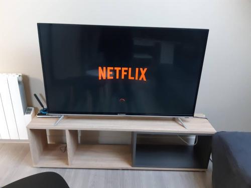 Elbeuf F2 Sweet Home combles NETFLIX WIFI