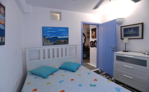 Tinos Traditional Sea Side Villa