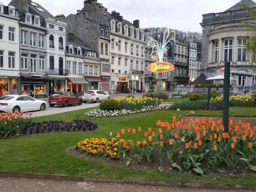 Room LUX SPA " TABARKA " in سبا