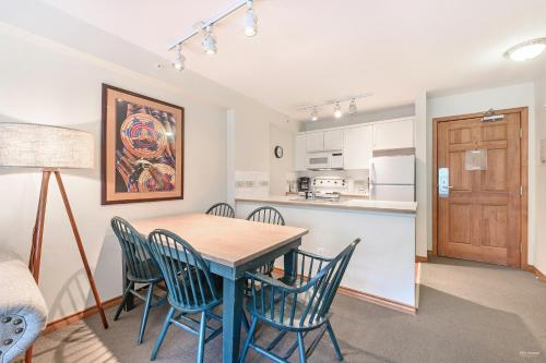 One-Bedroom Apartment image 8