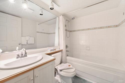 One-Bedroom Apartment image 1