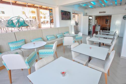A Hotel Com Hotel Sant Jordi Hotel Playa De Palma Spain