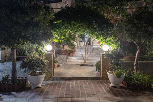 Glaros Hotel - image 5