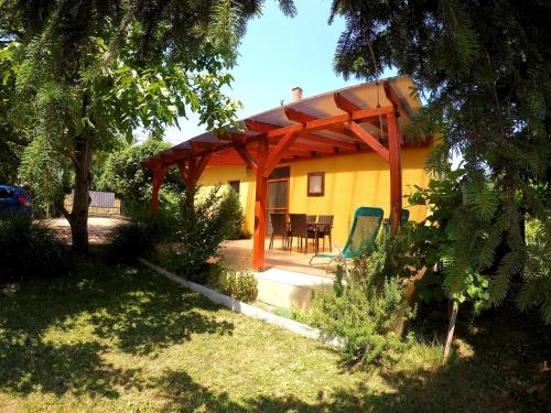 Menta Holiday Home - image 7