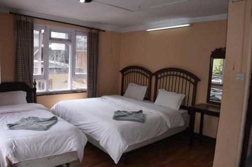 Triple Room with Private Bathroom