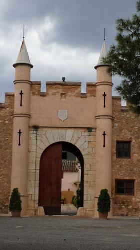 Castillo con piscina en plena Sierra Calderona