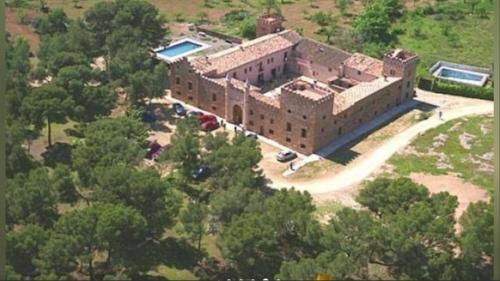 Castillo con piscina en plena Sierra Calderona - Viver