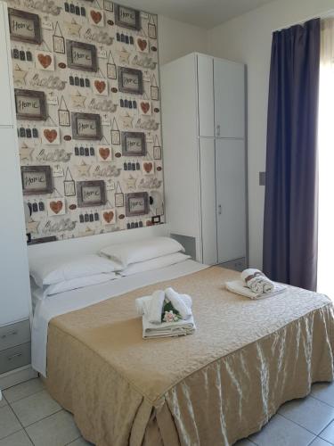 Economy Double Room with Sea View image 5