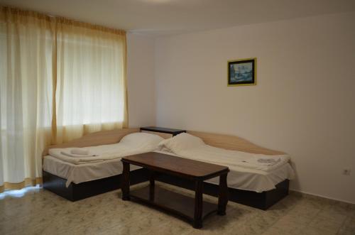 Two-Bedroom Apartment image 6