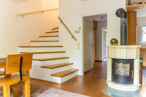 Town House near Metro & Vienna City Center