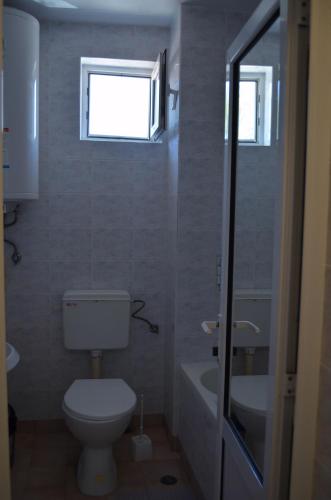 Two-Bedroom Apartment image 3