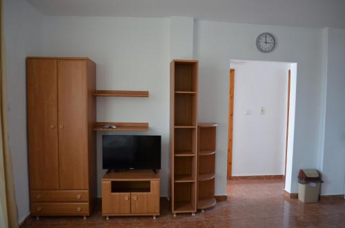 Two-Bedroom Apartment image 8