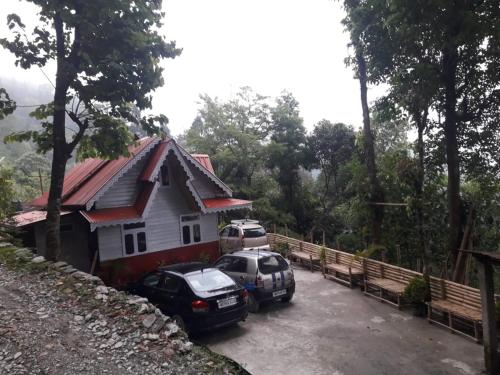 Exterior view, Vamoose Hornbill in latpanchar