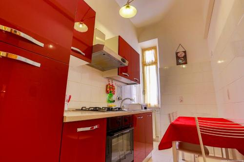 Gordon's Apartment - image 14