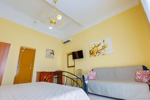 Gordon's Apartment - main image