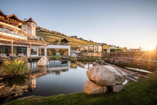 Meransen Hotels