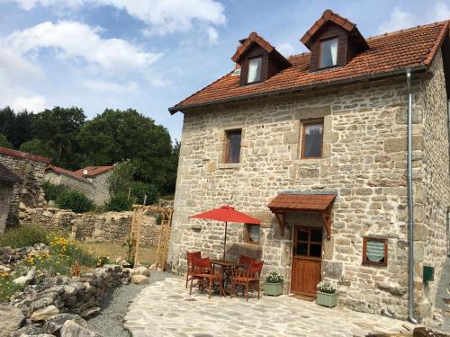 Maison de Bois Royale gîte à louer Pramy