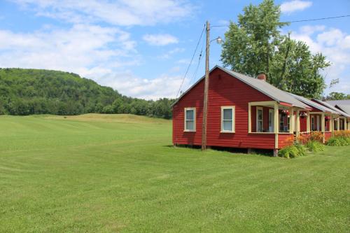 Mohawk Cottages