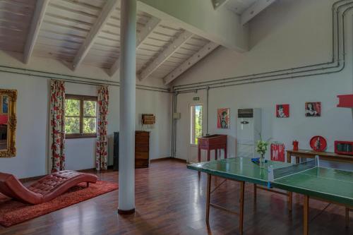 loftOtel canet in إسبورليس