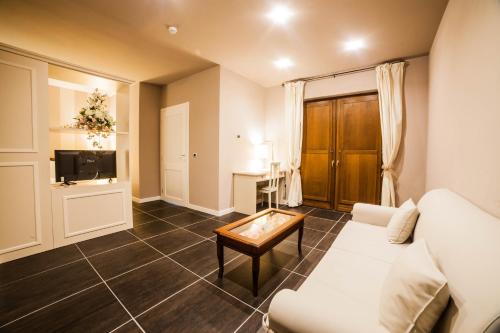 210626548 Roccamonfina Palace Hotel