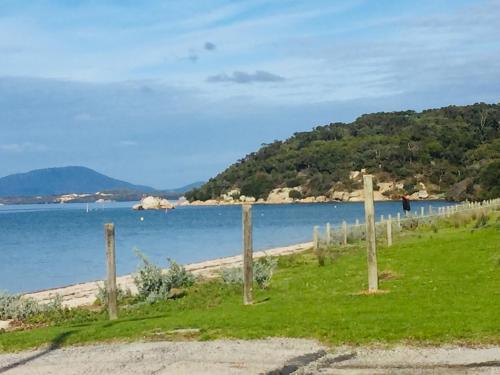 Tidal Dreaming Seaview Cottages