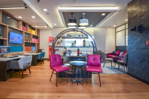 Lobby, Premier Inn Dubai Al Jaddaf in Al Jaddaf