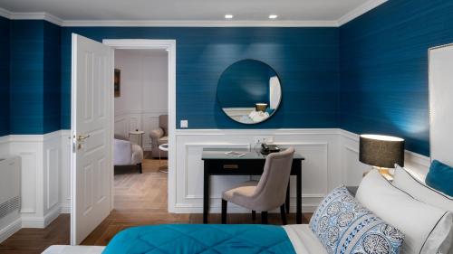 room detail thumbnail 0