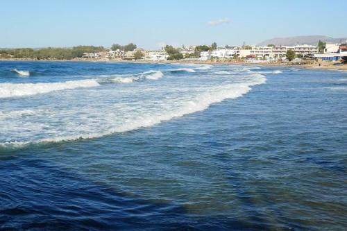  jenny's flat near the sea in Galatás