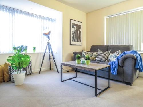 Tudors eSuites City Centre Townhouse Four Bedrooms