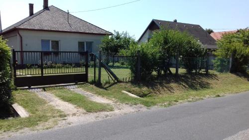  Szeglet Apartman in Balatonfenyves