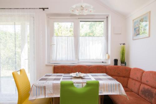 Solmar, Apartment with big terrace near nature in Ankaran