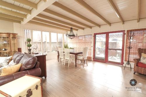 Redwood Hollow Cottages - 편의 시설/서비스