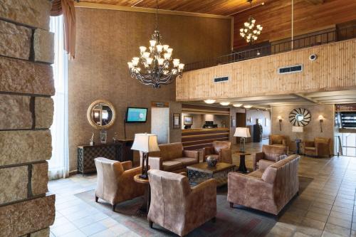 Lobby, Arrowwood Resort & Conference Center - Alexandria in Alexandria (MN)