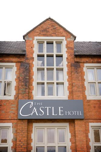 Castle Hotel & Apartments - image 13
