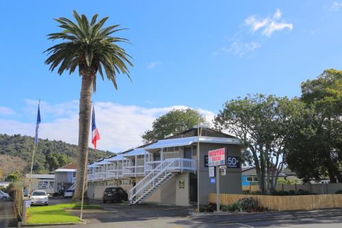 Motel Six - Accommodation - Whangarei