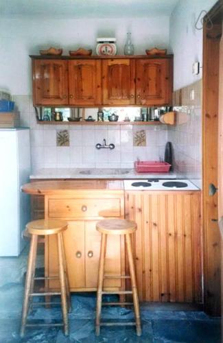  1-Bedroom Beach Apartment in Cute Town in Paralía