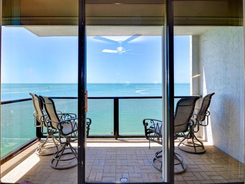 440 West 607N 6th Floor 440 West Condo with Stunning Water View. 23148 detail