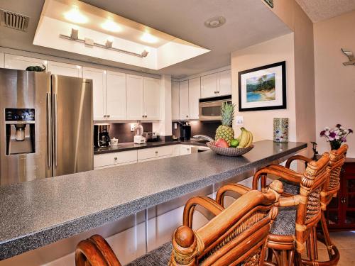 440 West 607N 6th Floor 440 West Condo with Stunning Water View. 23148 - image 6