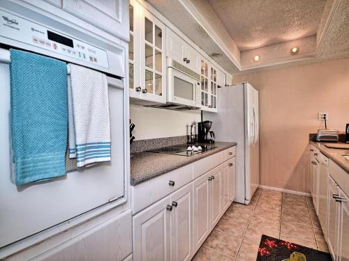 440 West Condos 1508S Walk to the Beach 555 - image 8