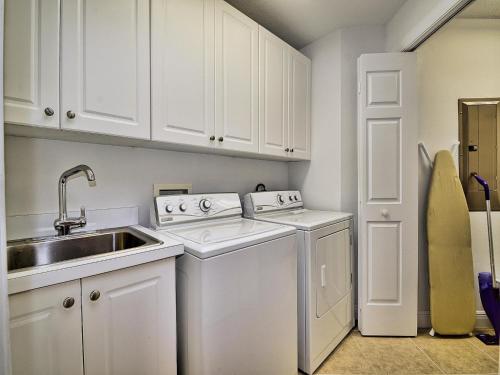 Brightwater Point 206 Beautiful Water Views 23063 in Clearwater Beach, USA