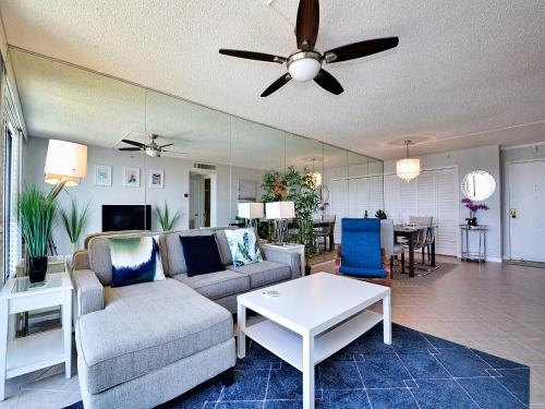 Dolphin Cove Beautiful 11th Floor Water View - 1 Bedroom 1 Bathroom 23149 in Clearwater Beach, USA
